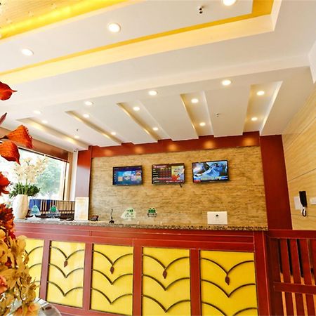 Greentree Inn Liaoning Dalian Development Zone Jinma Road Pedestrian Street Express Hotel Exterior photo