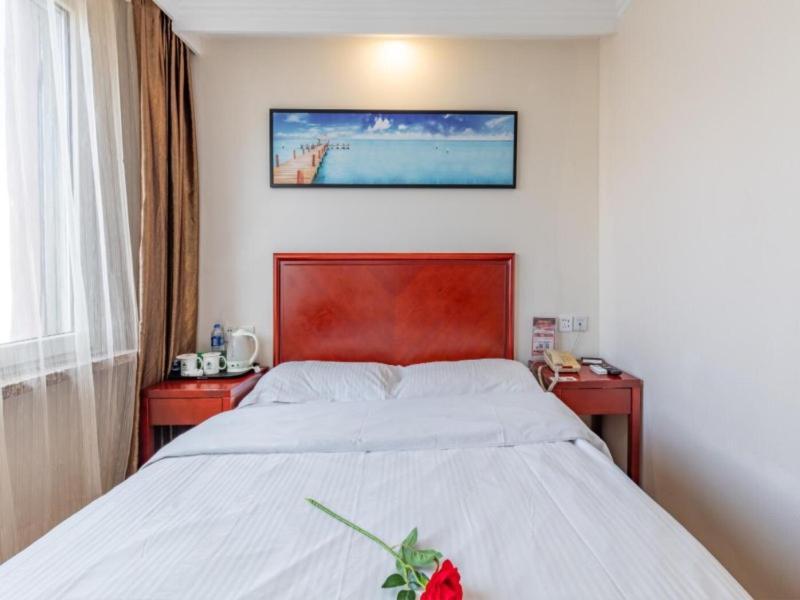 Greentree Inn Liaoning Dalian Development Zone Jinma Road Pedestrian Street Express Hotel Exterior photo