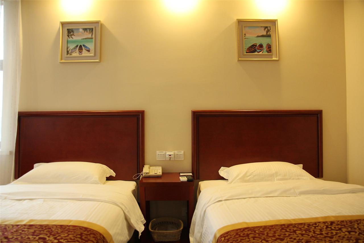 Greentree Inn Liaoning Dalian Development Zone Jinma Road Pedestrian Street Express Hotel Exterior photo