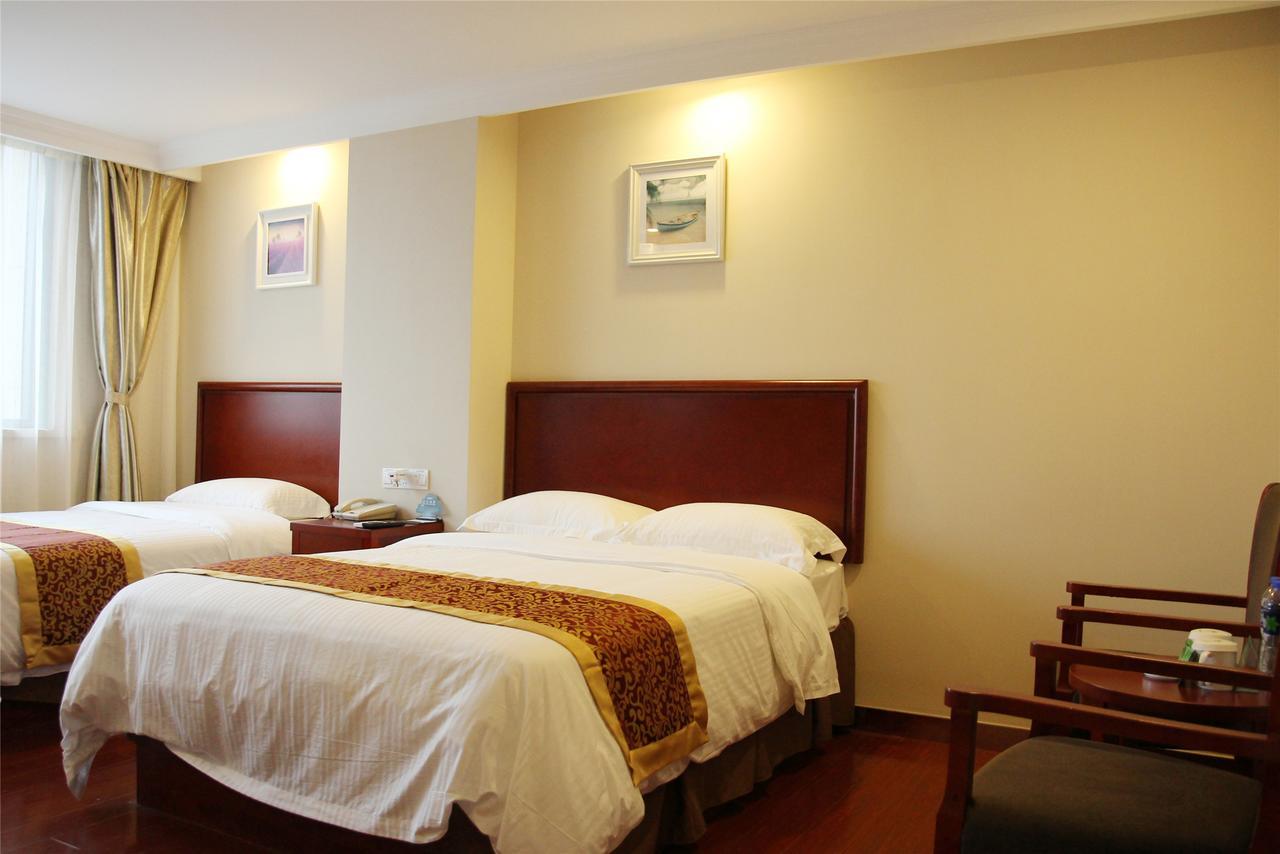 Greentree Inn Liaoning Dalian Development Zone Jinma Road Pedestrian Street Express Hotel Exterior photo